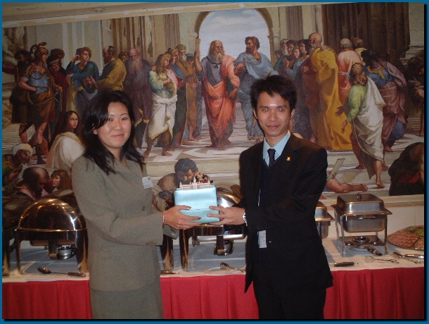 602x451 pixels (124K)